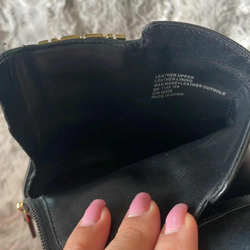 Booties - Picture 4 of 7